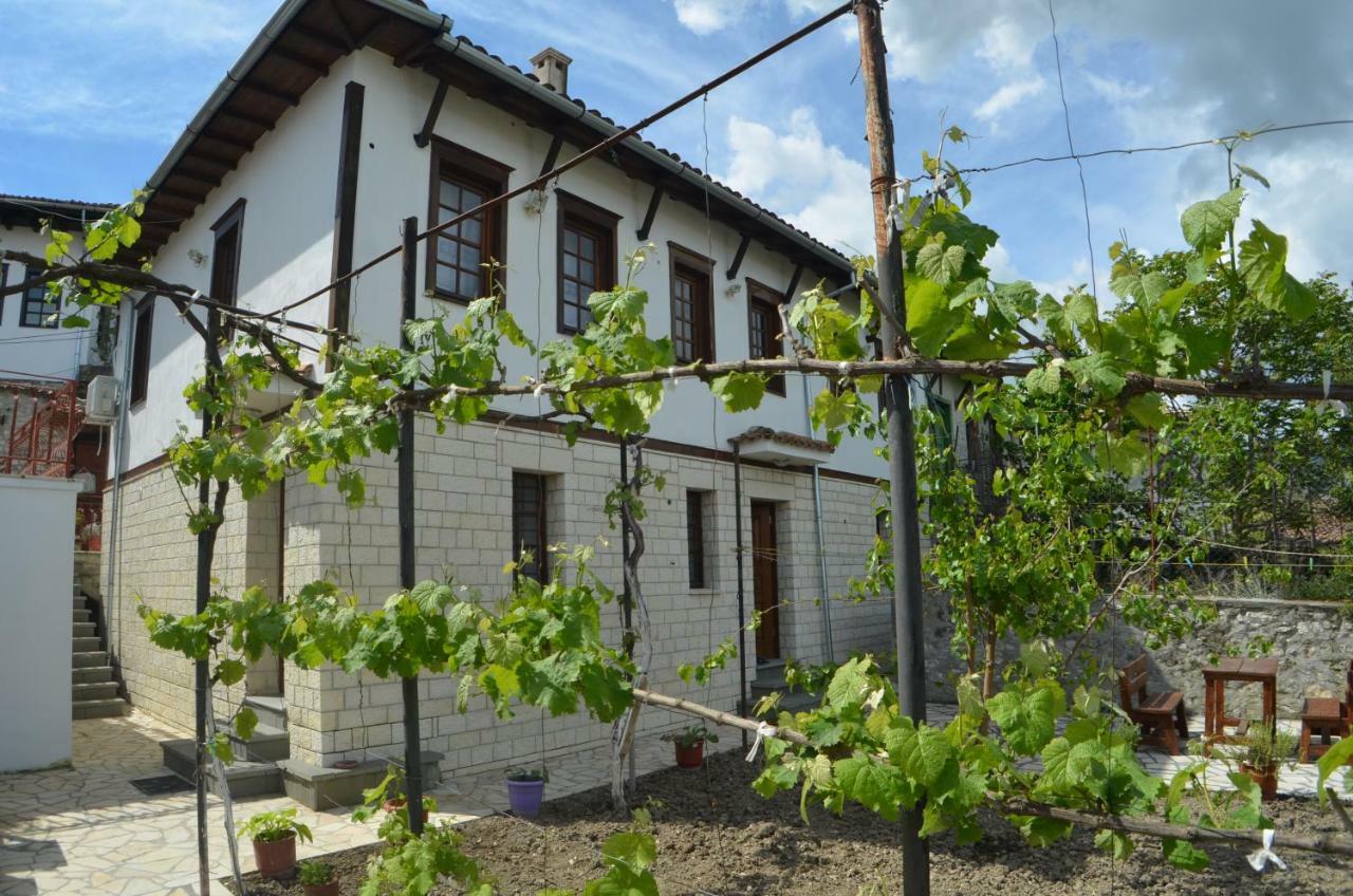 Pjetri House Hotel Berat Kültér fotó